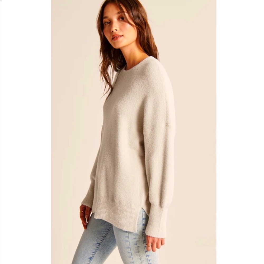 Abercrombie DreamLush oversized crew neck